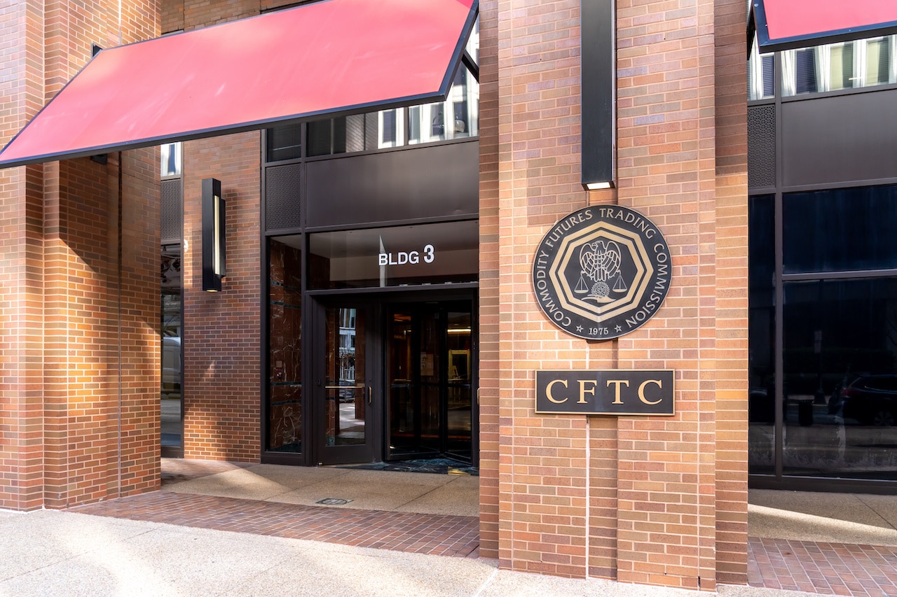 CFTC委员会建议加强对DeFi的理解和监管